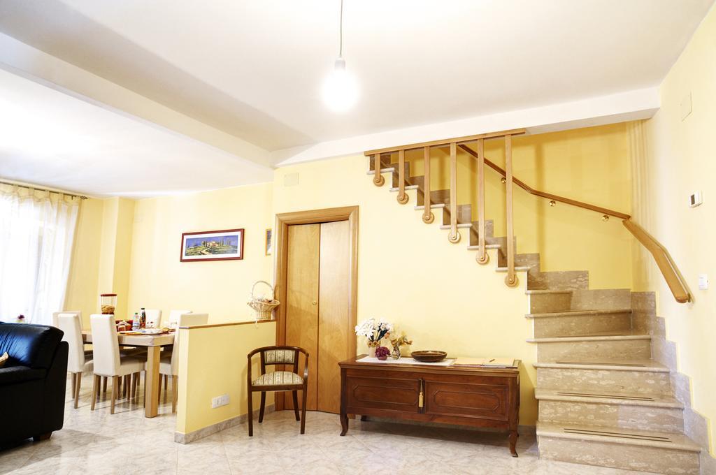 Bed & Breakfast Da Tina Guardialfiera Rom bilde